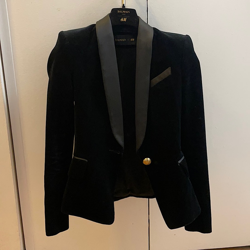 Beautiful velvet jacket from Balmain & H&M collaboration